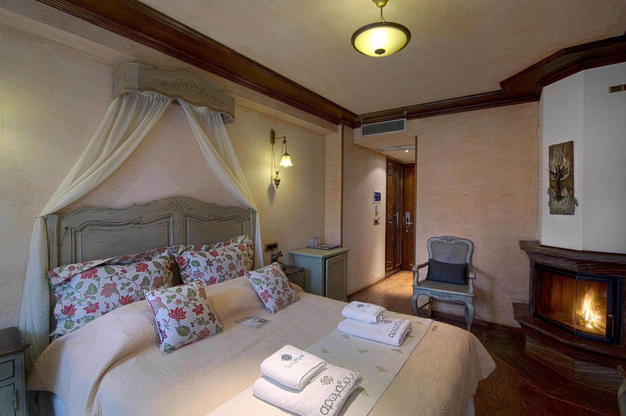 Aroma Dryos Spa & Eco Hotel Metsovo Bagian luar foto